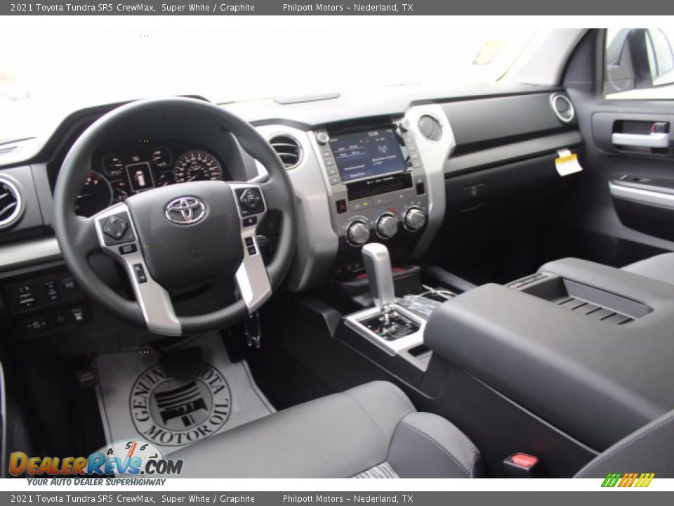 2021 Toyota Tundra SR5 CrewMax Super White / Graphite Photo #20