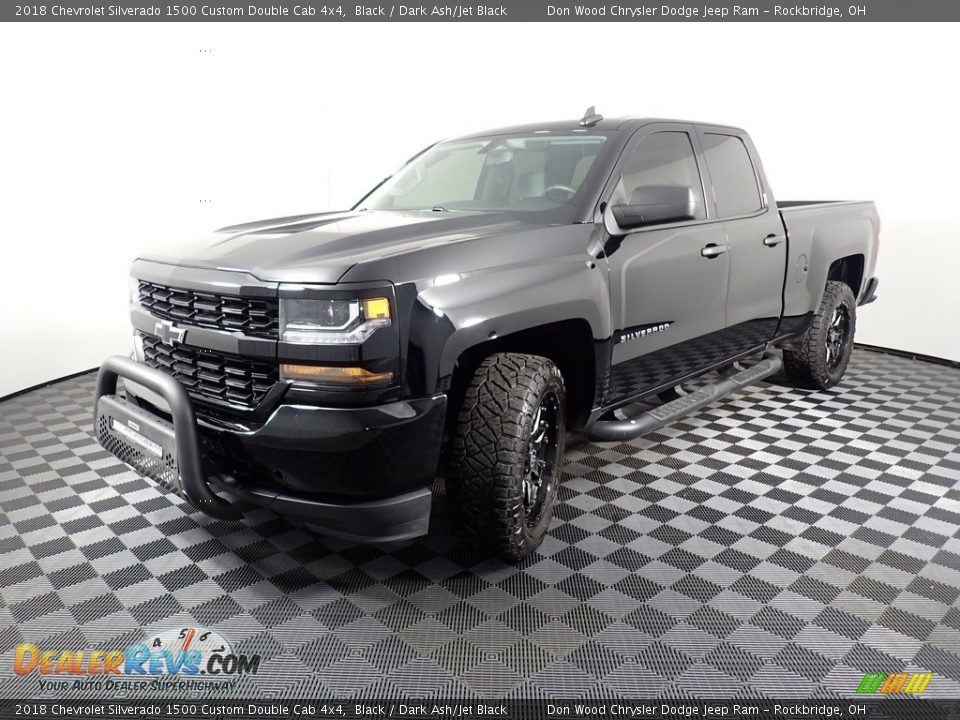 2018 Chevrolet Silverado 1500 Custom Double Cab 4x4 Black / Dark Ash/Jet Black Photo #9