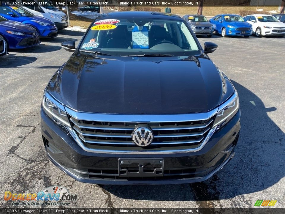 2020 Volkswagen Passat SE Deep Black Pearl / Titan Black Photo #3