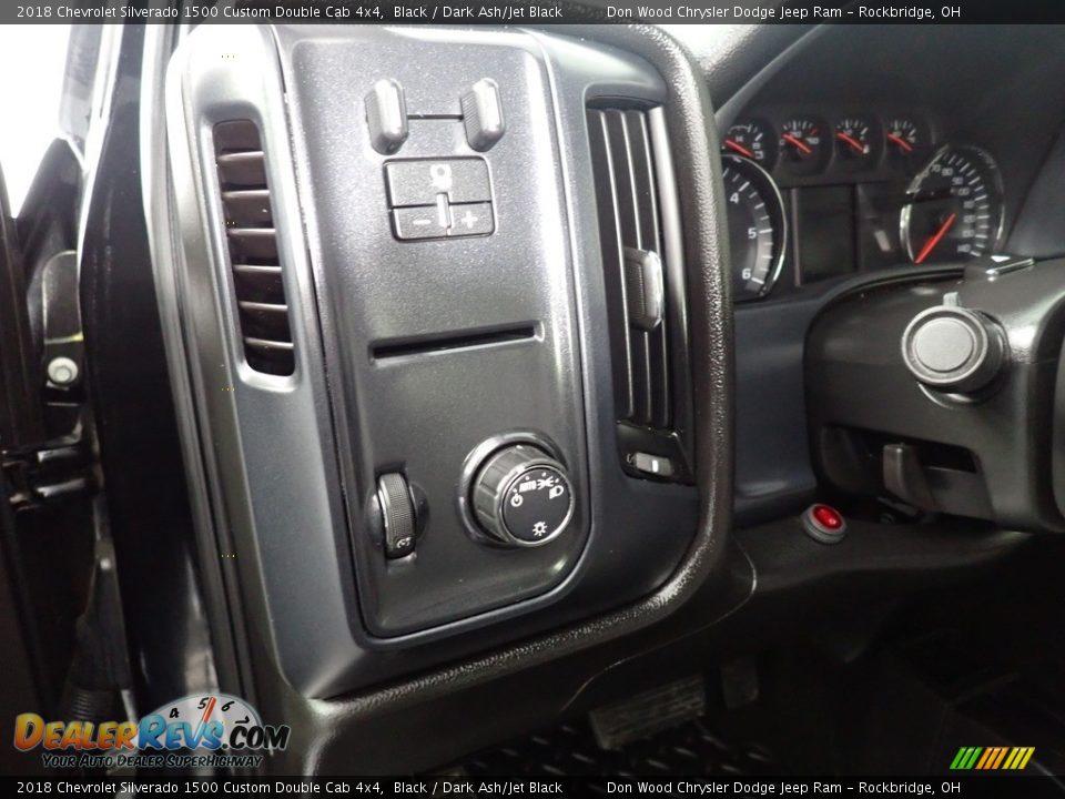 Controls of 2018 Chevrolet Silverado 1500 Custom Double Cab 4x4 Photo #21