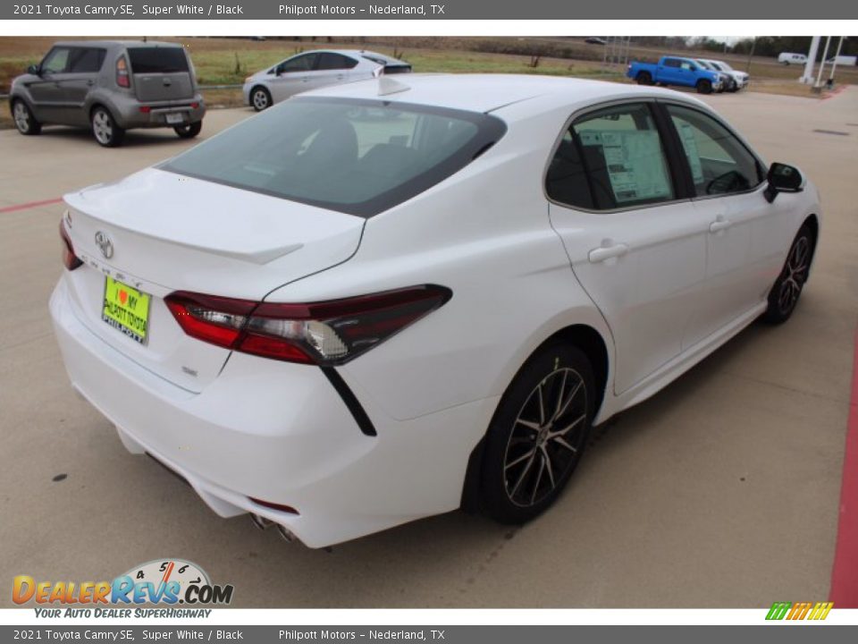 2021 Toyota Camry SE Super White / Black Photo #8