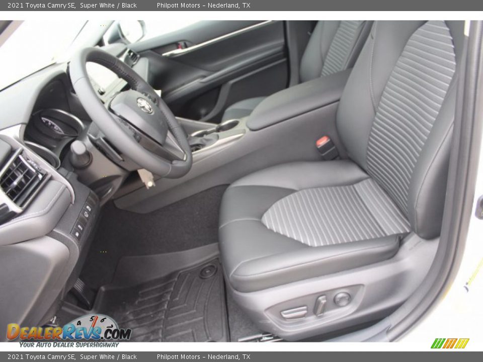 2021 Toyota Camry SE Super White / Black Photo #10