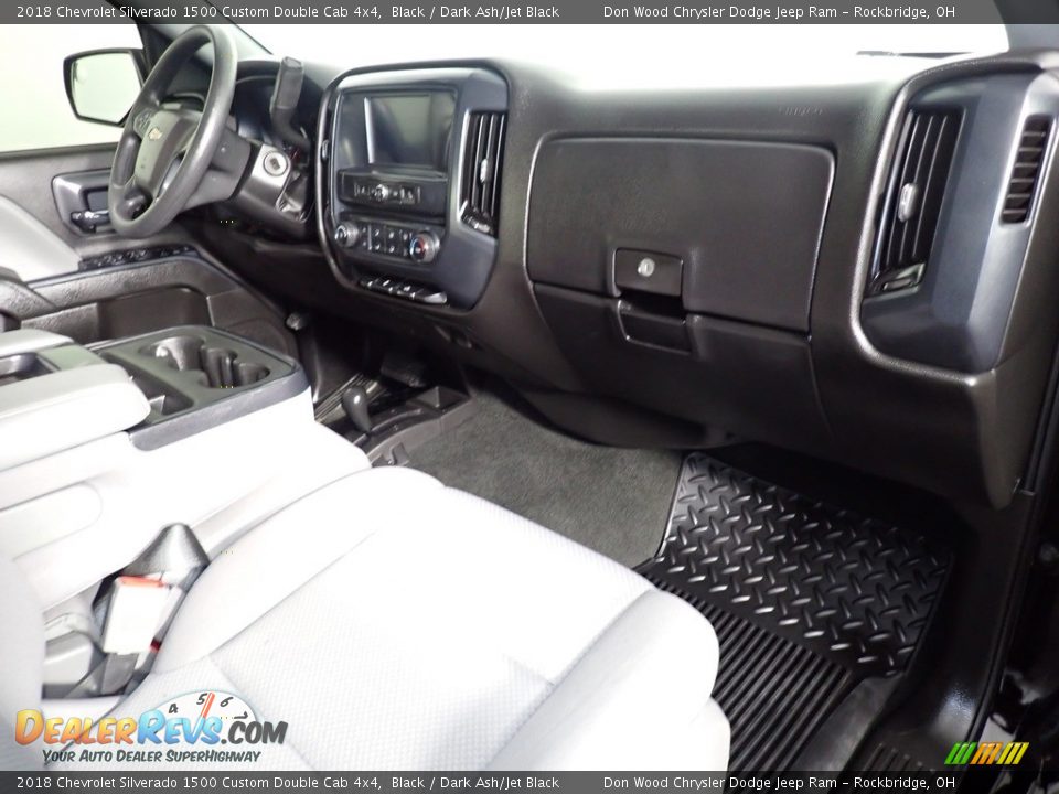 Dashboard of 2018 Chevrolet Silverado 1500 Custom Double Cab 4x4 Photo #33