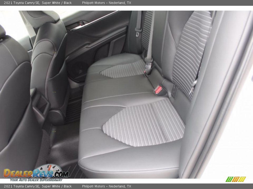 2021 Toyota Camry SE Super White / Black Photo #19