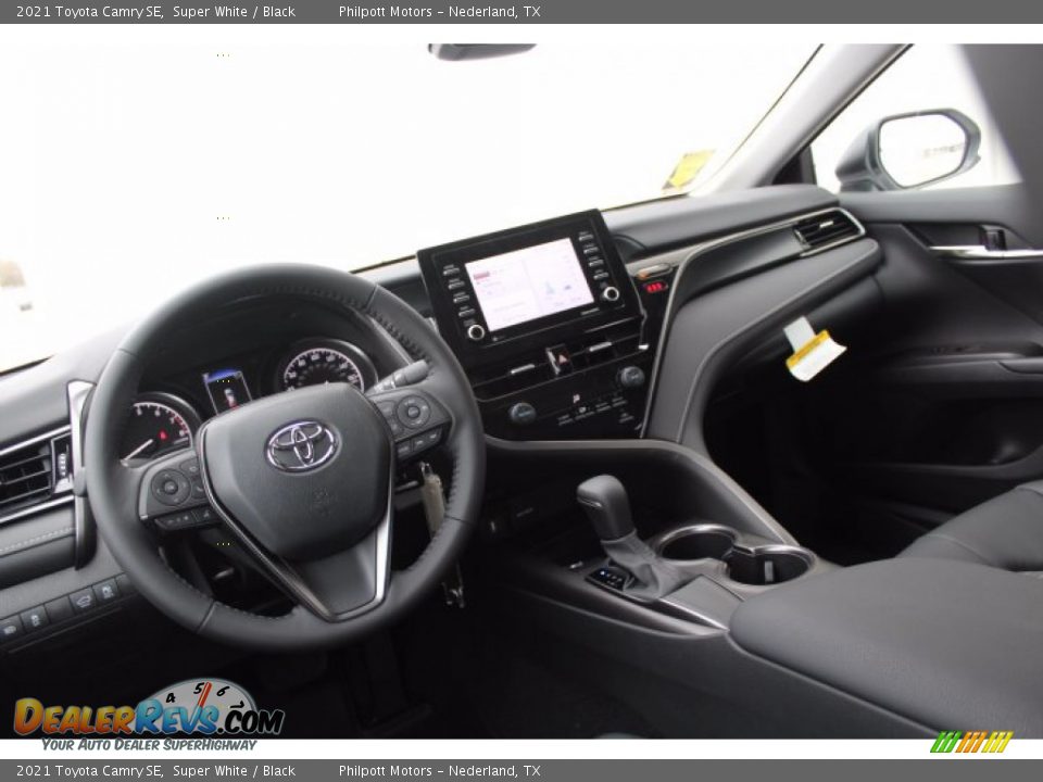 2021 Toyota Camry SE Super White / Black Photo #20