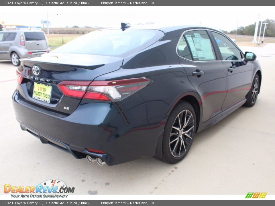 2021 Toyota Camry SE Galactic Aqua Mica / Black Photo #8