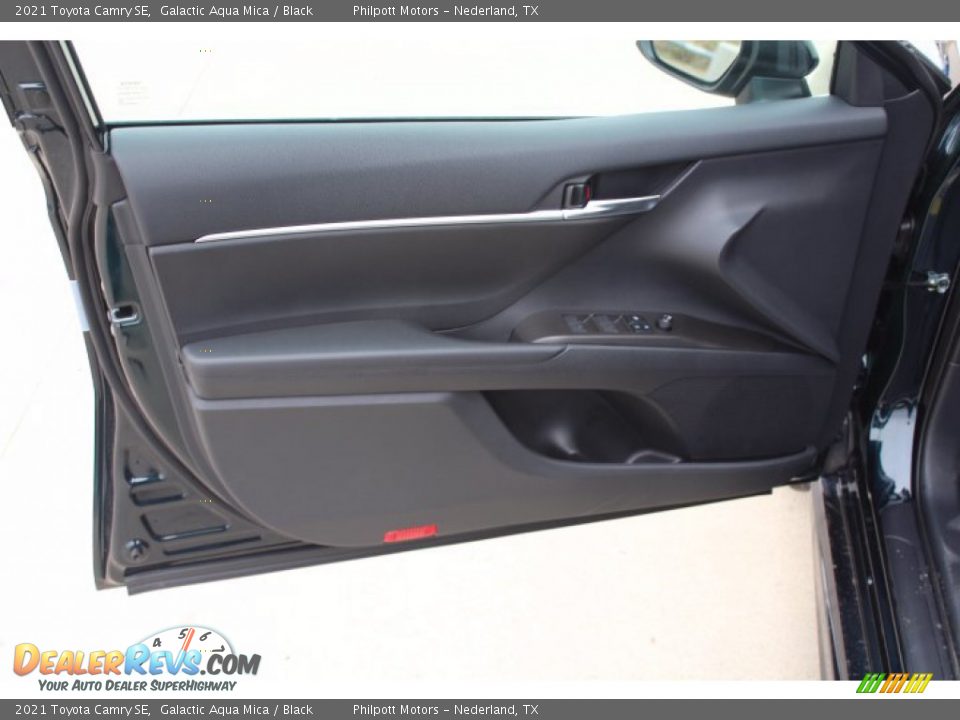 2021 Toyota Camry SE Galactic Aqua Mica / Black Photo #9