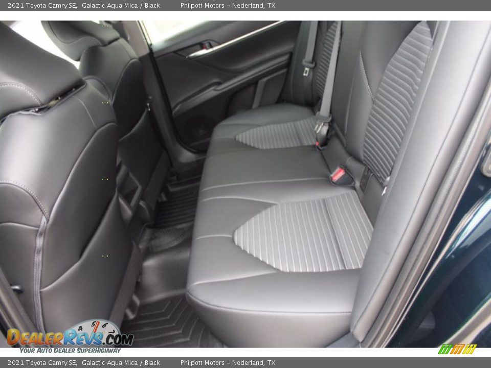 2021 Toyota Camry SE Galactic Aqua Mica / Black Photo #19