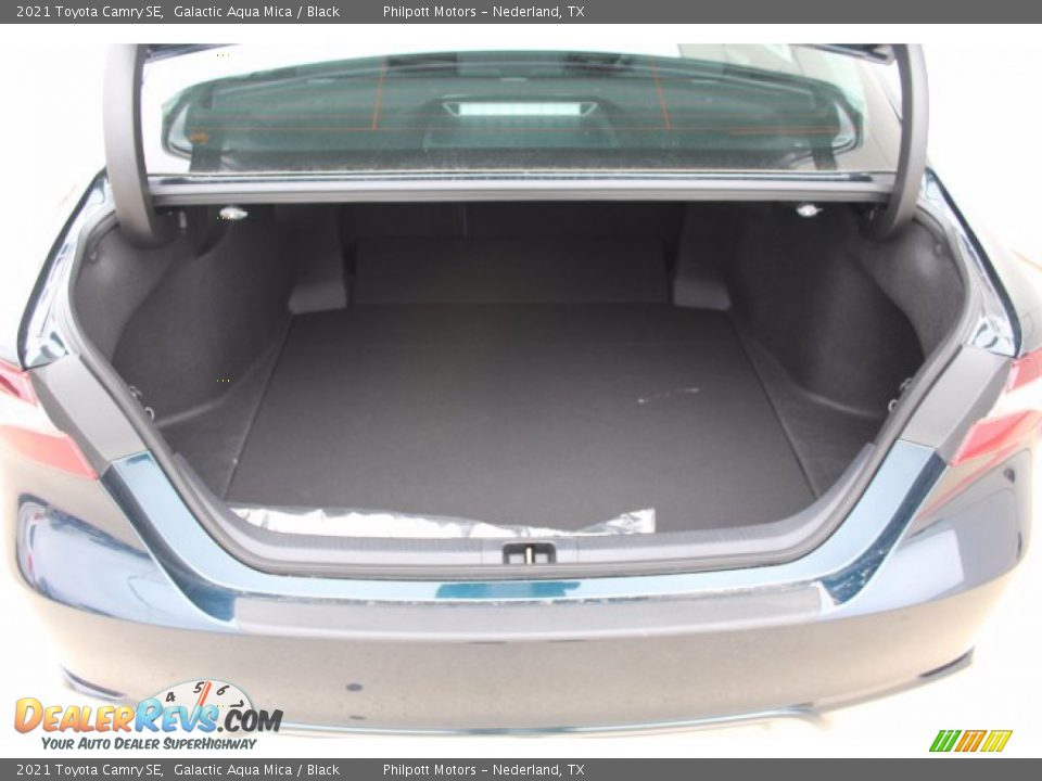 2021 Toyota Camry SE Galactic Aqua Mica / Black Photo #22