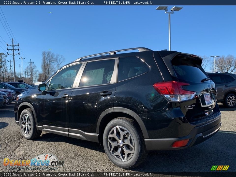 2021 Subaru Forester 2.5i Premium Crystal Black Silica / Gray Photo #6