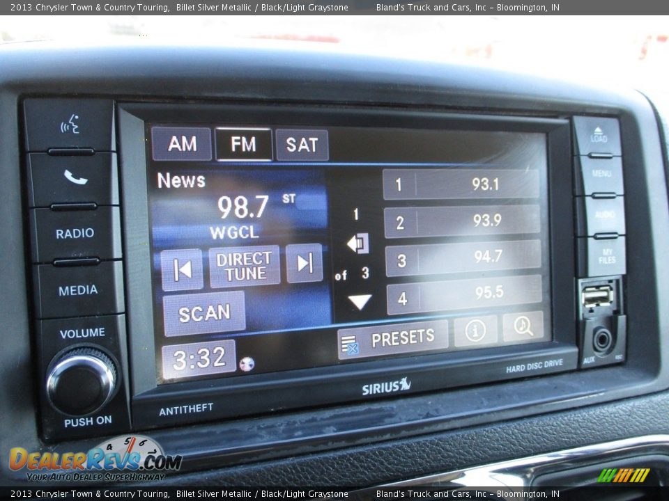 2013 Chrysler Town & Country Touring Billet Silver Metallic / Black/Light Graystone Photo #21