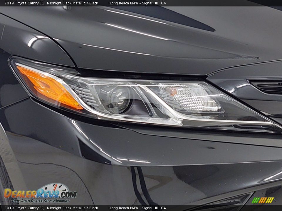 2019 Toyota Camry SE Midnight Black Metallic / Black Photo #31