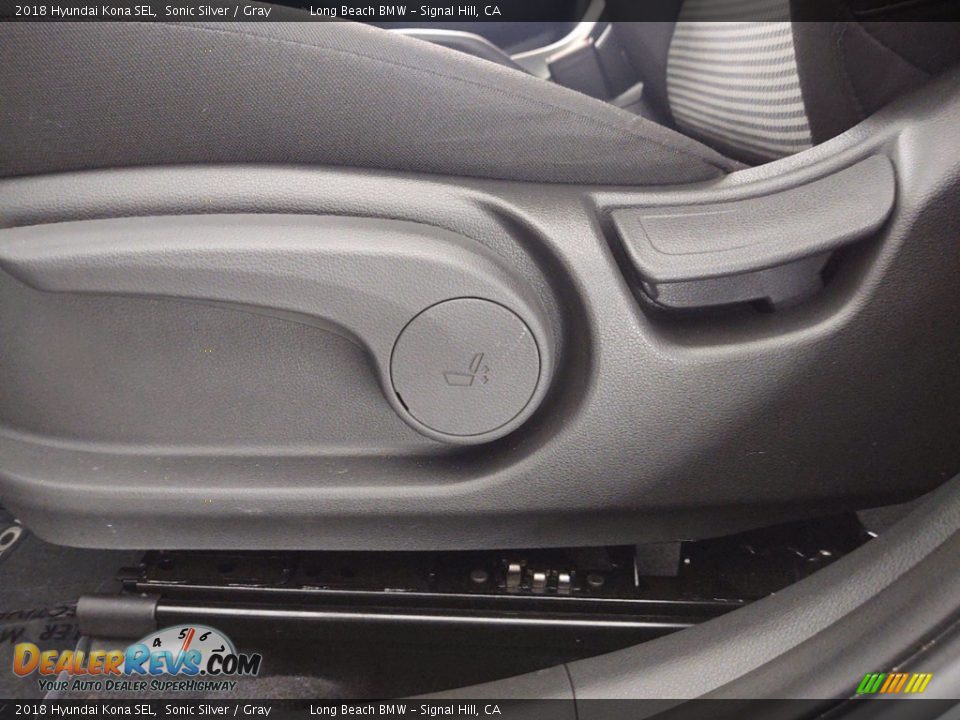 Front Seat of 2018 Hyundai Kona SEL Photo #11