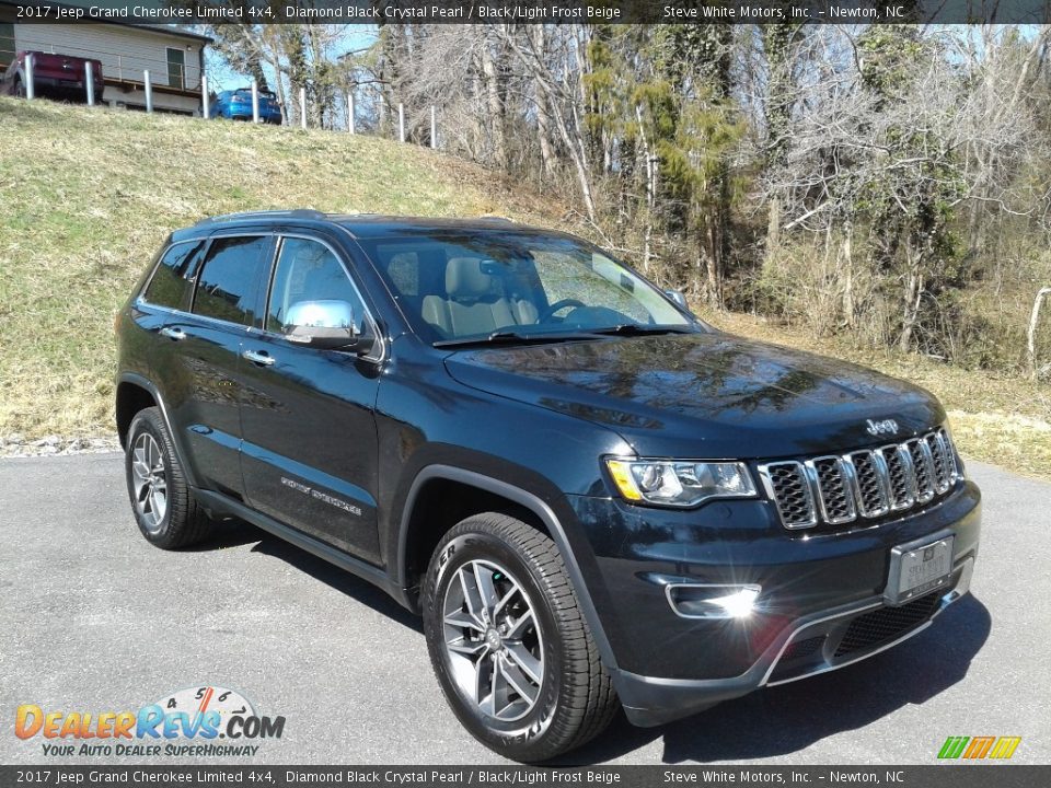 2017 Jeep Grand Cherokee Limited 4x4 Diamond Black Crystal Pearl / Black/Light Frost Beige Photo #4