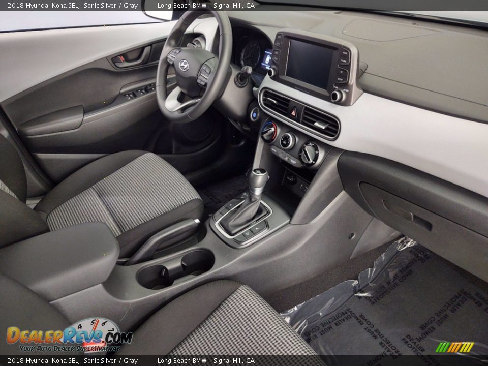 Dashboard of 2018 Hyundai Kona SEL Photo #23