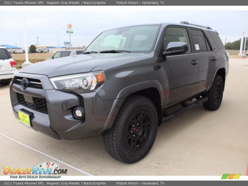 2021 Toyota 4Runner SR5 Magnetic Gray Metallic / Black/Graphite Photo #4