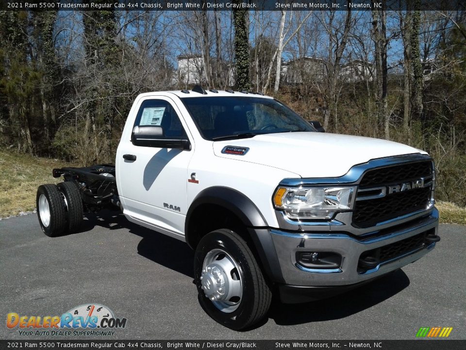 2021 Ram 5500 Tradesman Regular Cab 4x4 Chassis Bright White / Diesel Gray/Black Photo #4