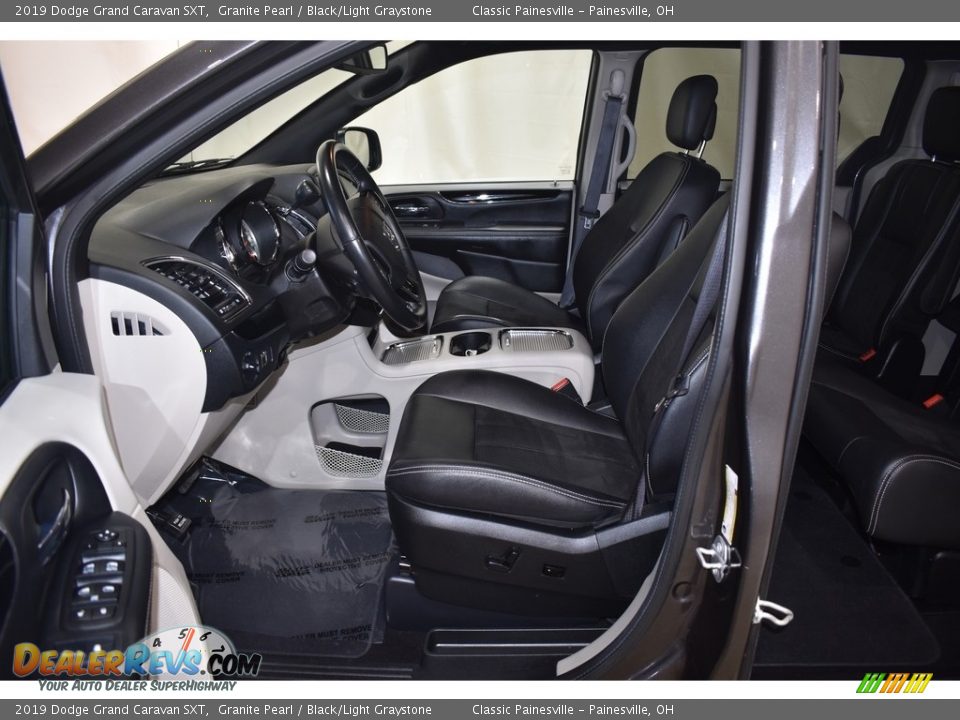 2019 Dodge Grand Caravan SXT Granite Pearl / Black/Light Graystone Photo #7