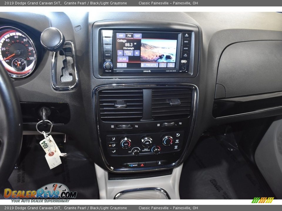 2019 Dodge Grand Caravan SXT Granite Pearl / Black/Light Graystone Photo #14