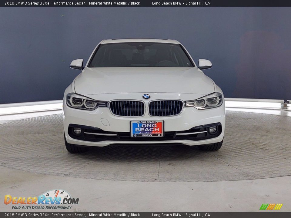 2018 BMW 3 Series 330e iPerformance Sedan Mineral White Metallic / Black Photo #2