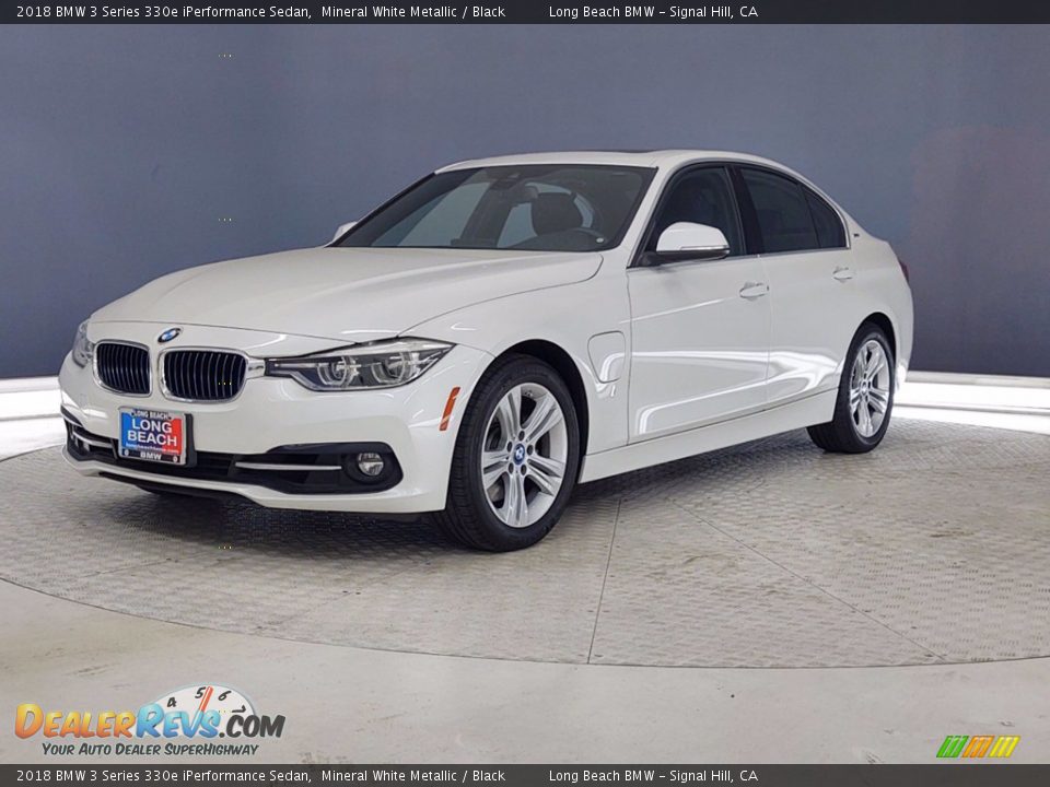 2018 BMW 3 Series 330e iPerformance Sedan Mineral White Metallic / Black Photo #3