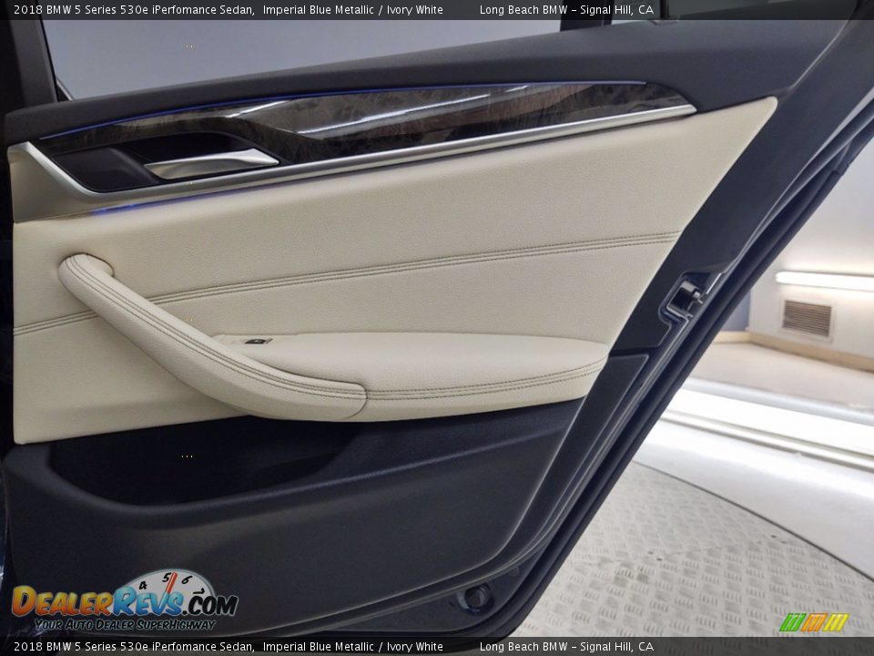 2018 BMW 5 Series 530e iPerfomance Sedan Imperial Blue Metallic / Ivory White Photo #29