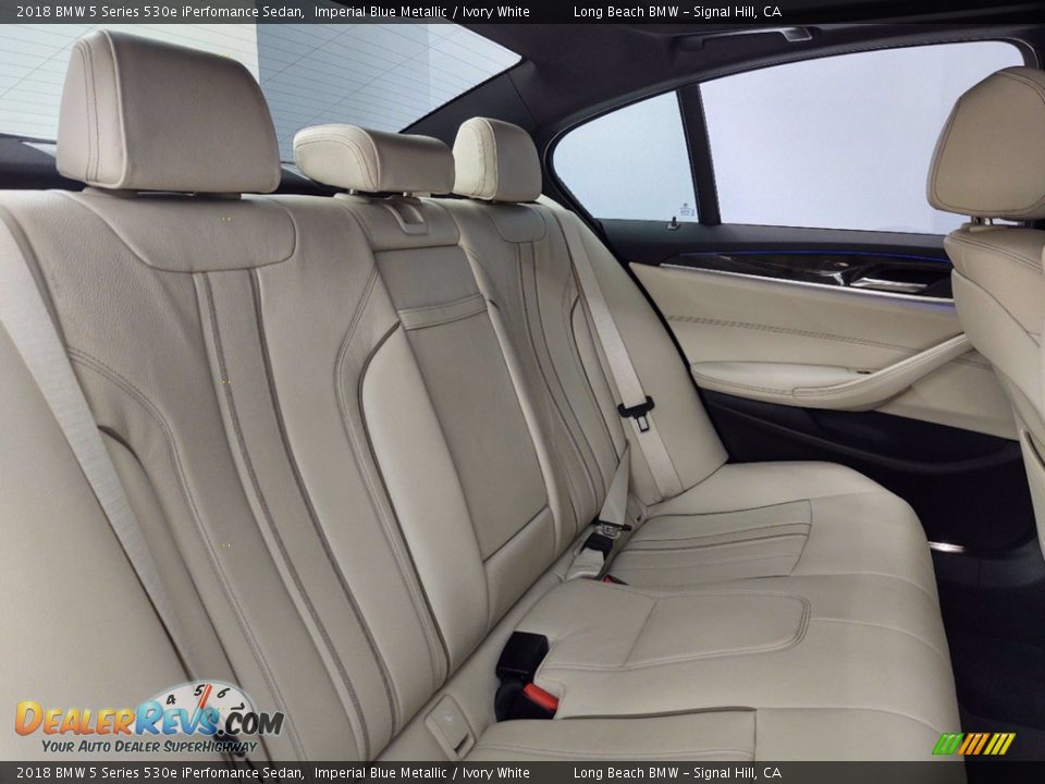 2018 BMW 5 Series 530e iPerfomance Sedan Imperial Blue Metallic / Ivory White Photo #30