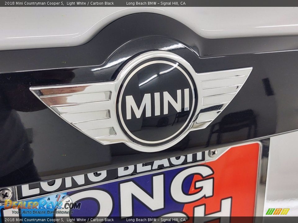 2018 Mini Countryman Cooper S Light White / Carbon Black Photo #36