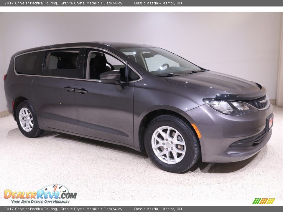 2017 Chrysler Pacifica Touring Granite Crystal Metallic / Black/Alloy Photo #1