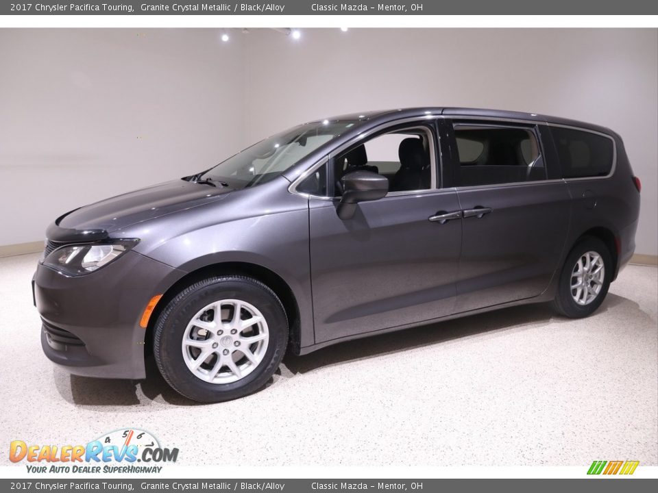 2017 Chrysler Pacifica Touring Granite Crystal Metallic / Black/Alloy Photo #3