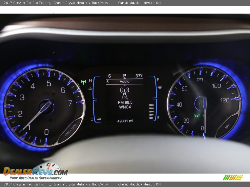 2017 Chrysler Pacifica Touring Granite Crystal Metallic / Black/Alloy Photo #8