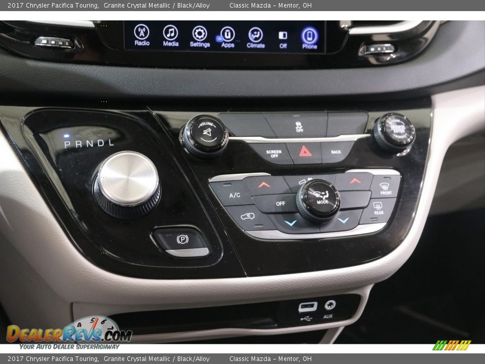 2017 Chrysler Pacifica Touring Granite Crystal Metallic / Black/Alloy Photo #15