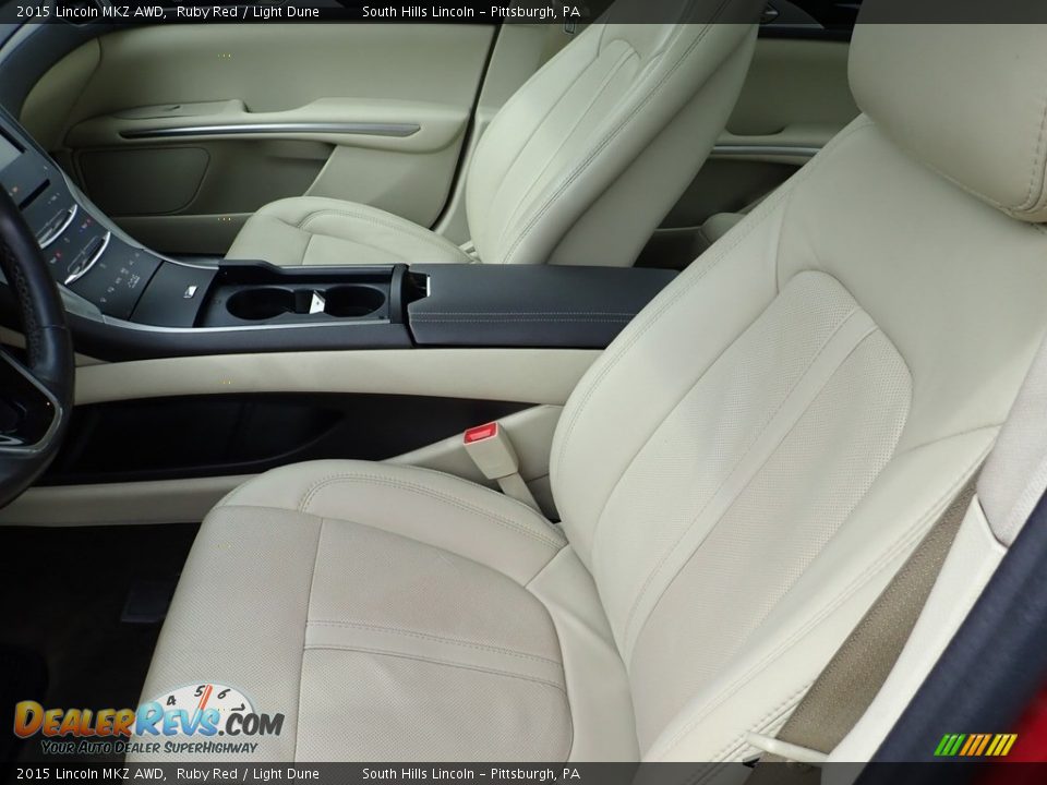 Front Seat of 2015 Lincoln MKZ AWD Photo #15