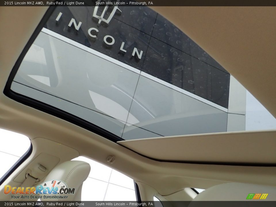 Sunroof of 2015 Lincoln MKZ AWD Photo #20