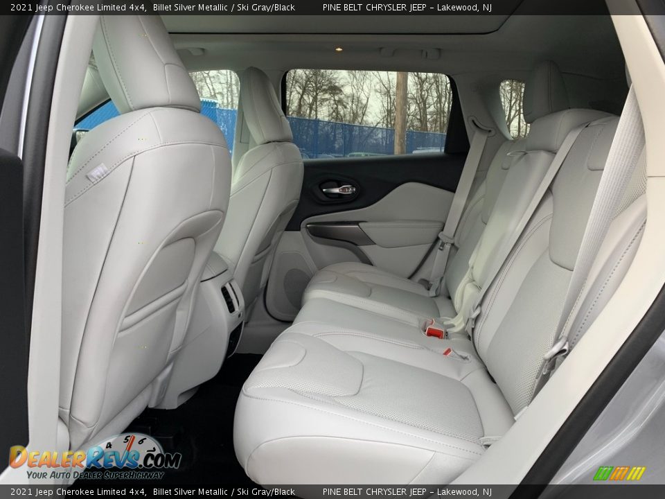 Rear Seat of 2021 Jeep Cherokee Limited 4x4 Photo #9