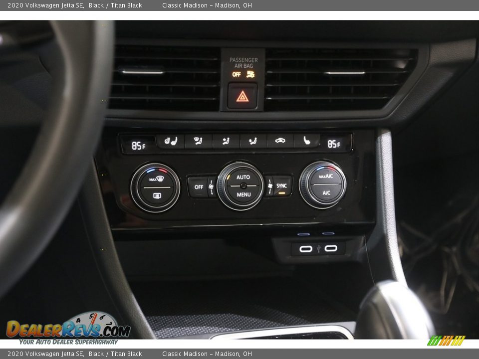 2020 Volkswagen Jetta SE Black / Titan Black Photo #13