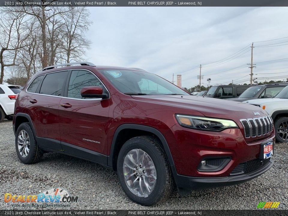 2021 Jeep Cherokee Latitude Lux 4x4 Velvet Red Pearl / Black Photo #1