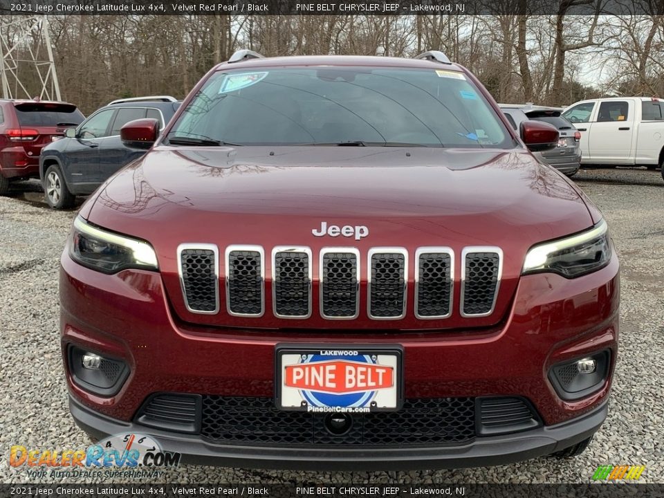 2021 Jeep Cherokee Latitude Lux 4x4 Velvet Red Pearl / Black Photo #3