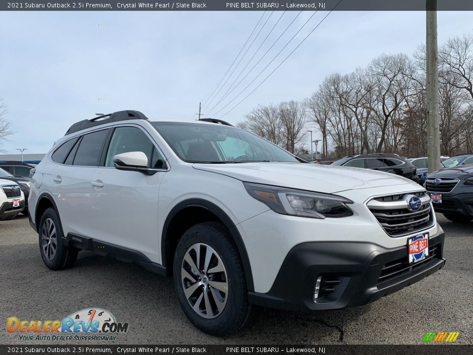 2021 Subaru Outback 2.5i Premium Crystal White Pearl / Slate Black Photo #1