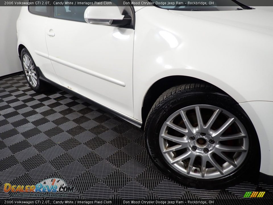 2006 Volkswagen GTI 2.0T Candy White / Interlagos Plaid Cloth Photo #4