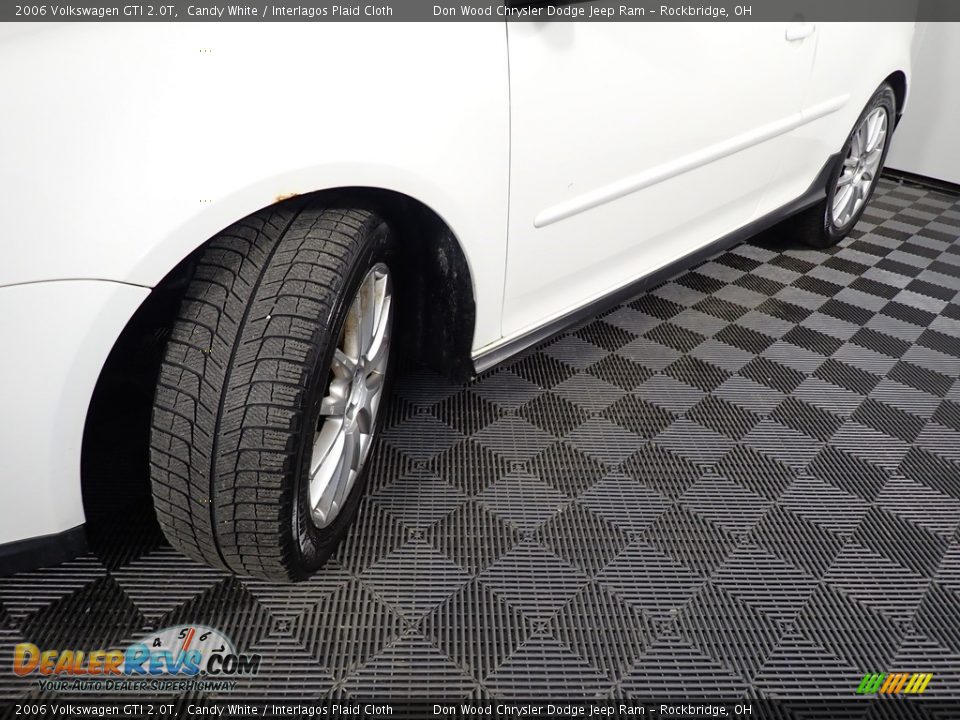 2006 Volkswagen GTI 2.0T Candy White / Interlagos Plaid Cloth Photo #9