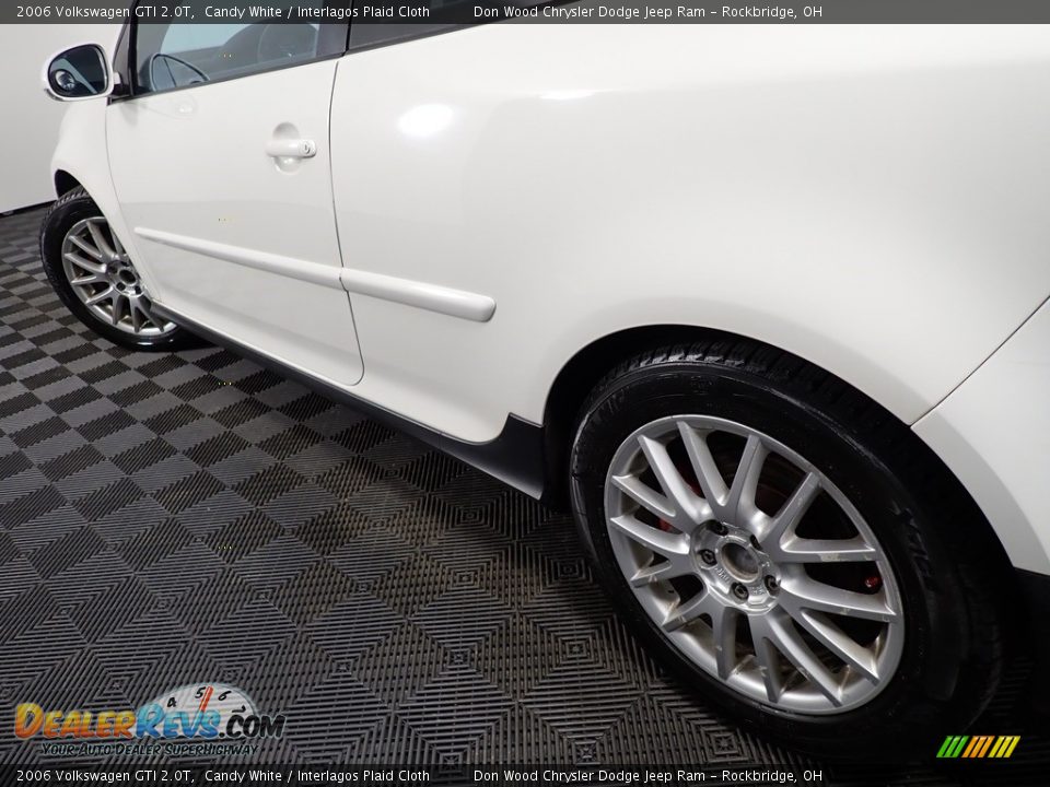 2006 Volkswagen GTI 2.0T Candy White / Interlagos Plaid Cloth Photo #10