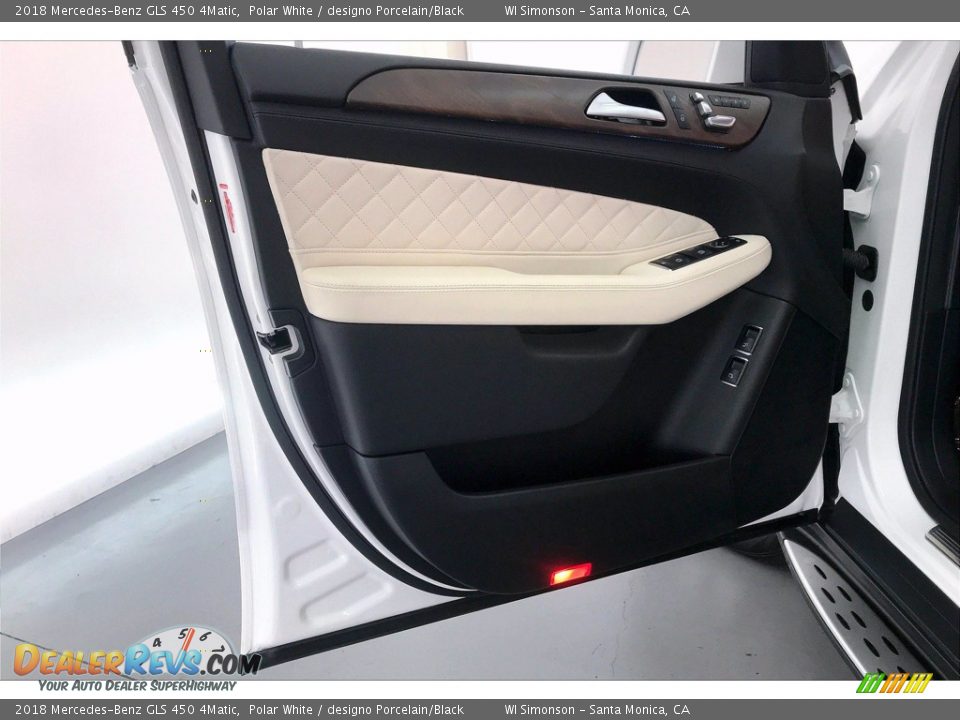 Door Panel of 2018 Mercedes-Benz GLS 450 4Matic Photo #26