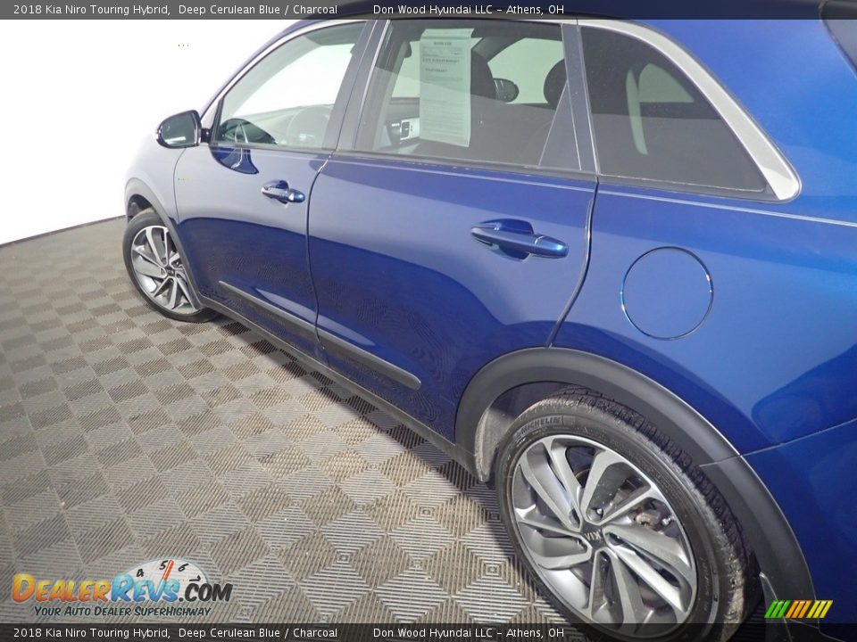 2018 Kia Niro Touring Hybrid Deep Cerulean Blue / Charcoal Photo #21