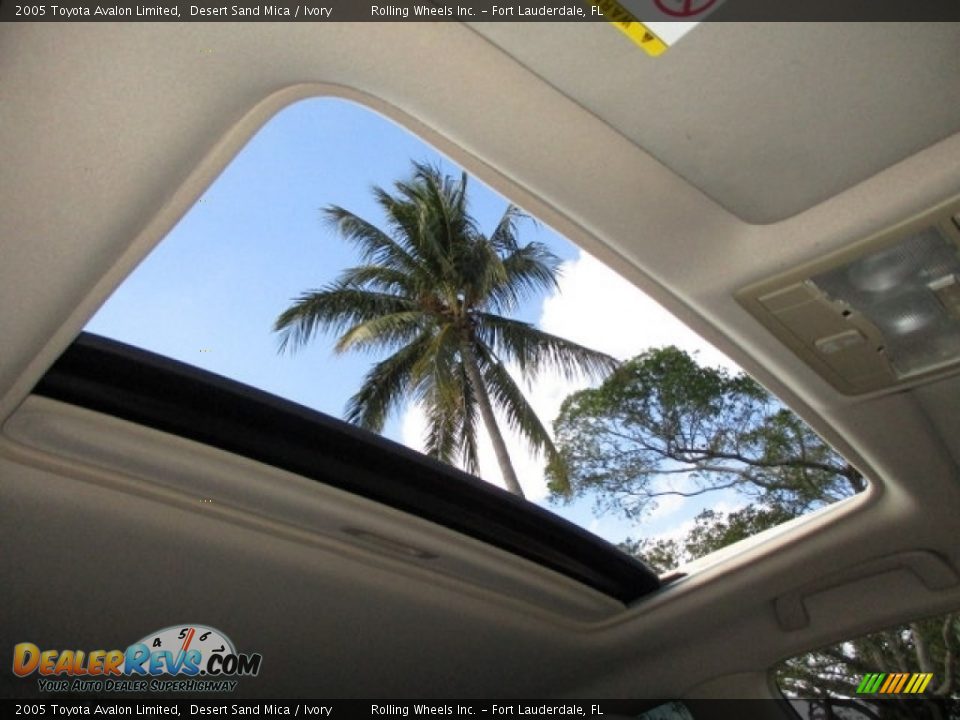 2005 Toyota Avalon Limited Desert Sand Mica / Ivory Photo #4