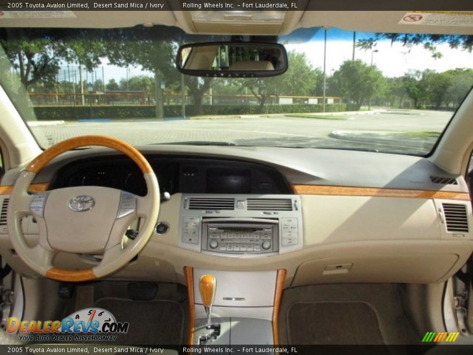 2005 Toyota Avalon Limited Desert Sand Mica / Ivory Photo #8