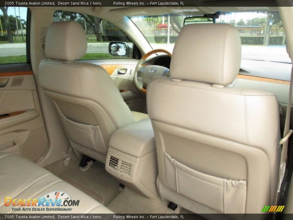 2005 Toyota Avalon Limited Desert Sand Mica / Ivory Photo #14