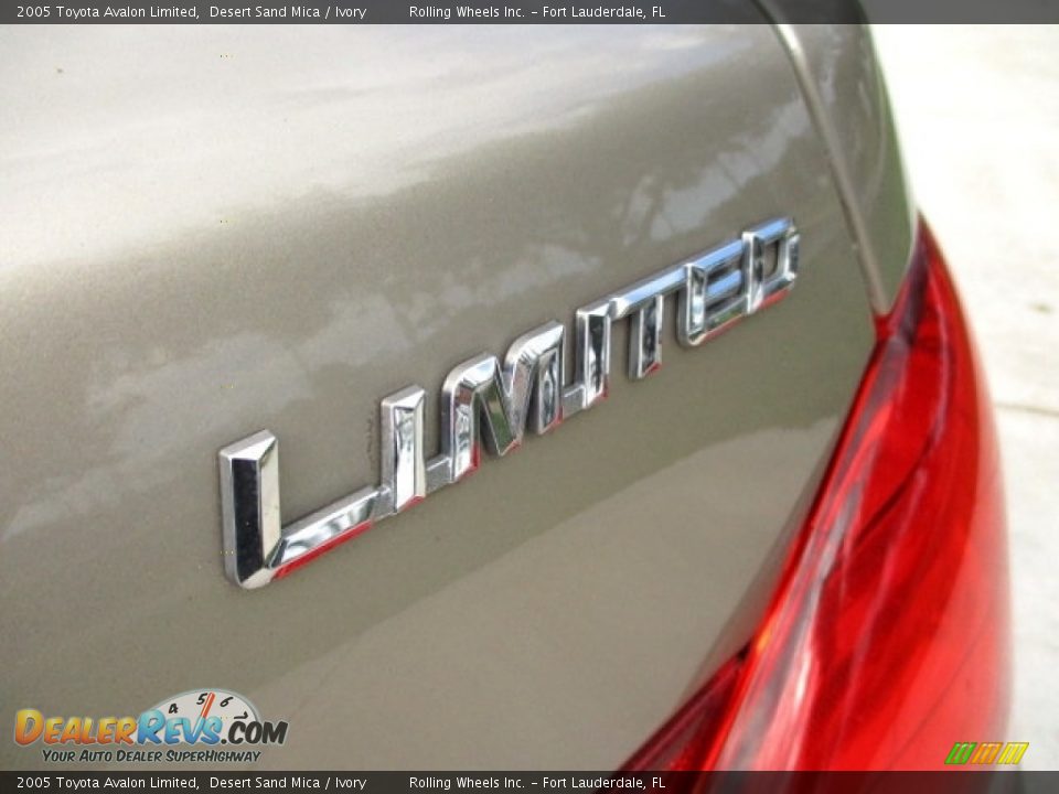 2005 Toyota Avalon Limited Desert Sand Mica / Ivory Photo #17