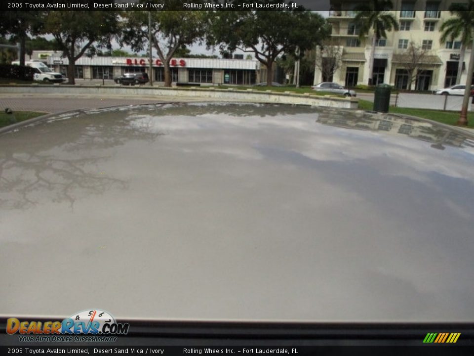 2005 Toyota Avalon Limited Desert Sand Mica / Ivory Photo #19