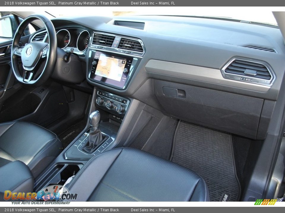 Dashboard of 2018 Volkswagen Tiguan SEL Photo #18